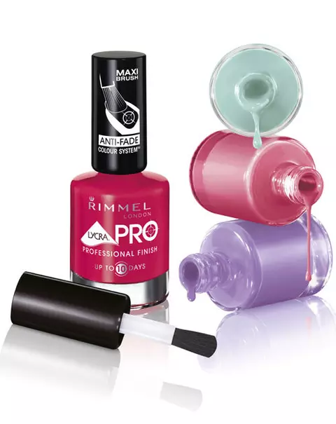 Unghii fabuloase cu lacurile LYCRA Pro Colour Memory, de la Rimmel