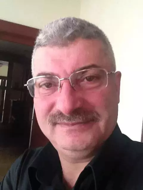 silviu prigoana cu ochelari