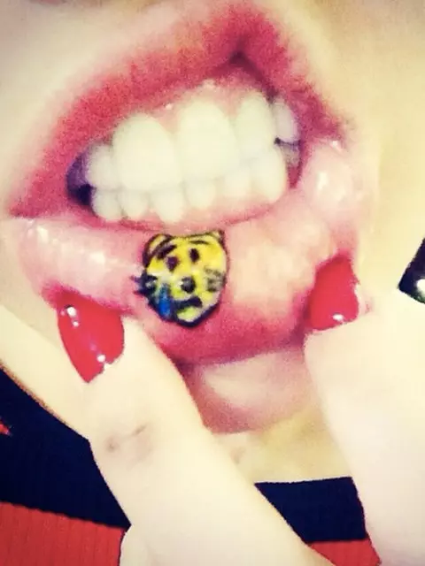 Miley Cyrus2