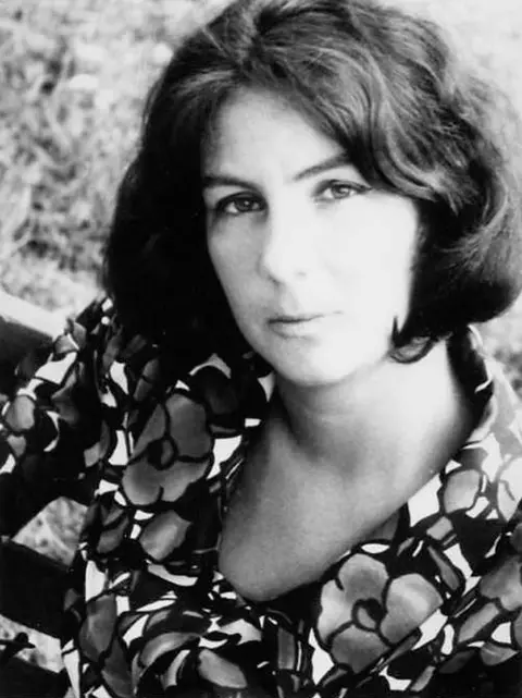 Scriitoarea Oana Orlea, o Cantacuzino in Picardia