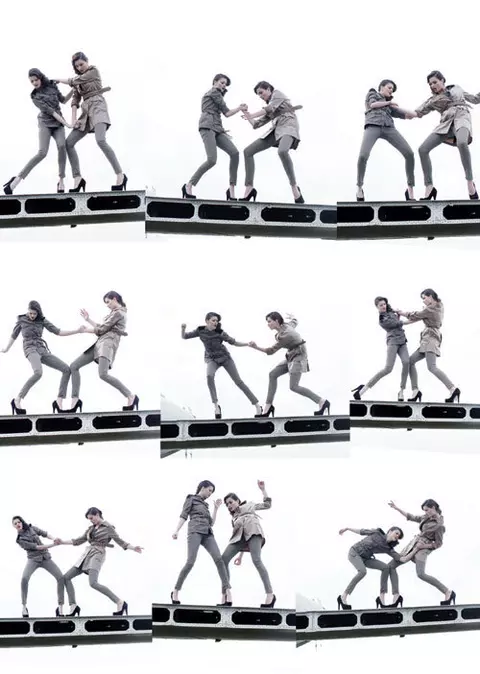 Ce isi spun prietenele cand isi vorbesc?