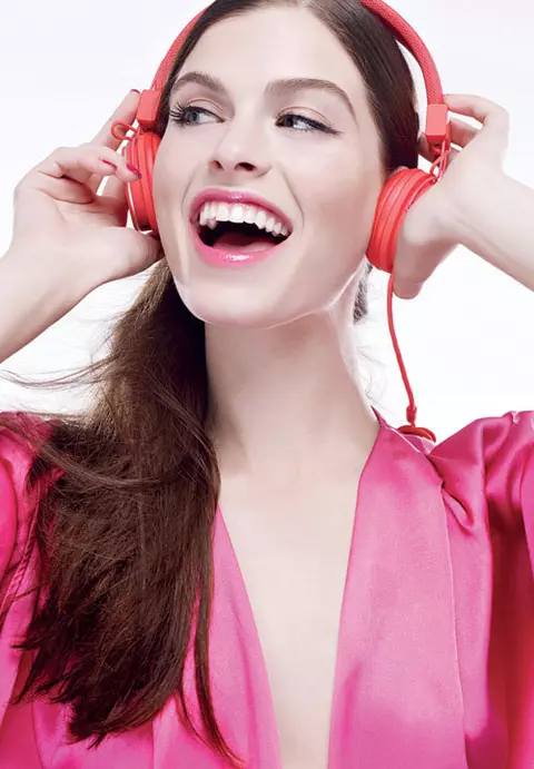 ELLE PSIHO: COLOANA SONORA A SENTIMENTELOR