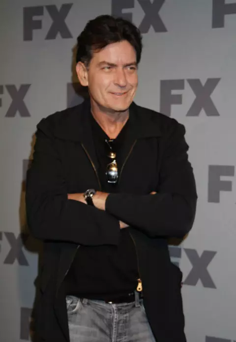 Charlie Sheen vrea sa fie Spider Man