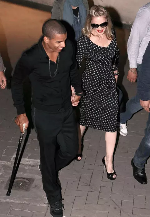 Madonna merge cu "soacra" in vacanta