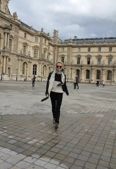 Laura Cosoi, in Paris, dincolo de cuvinte