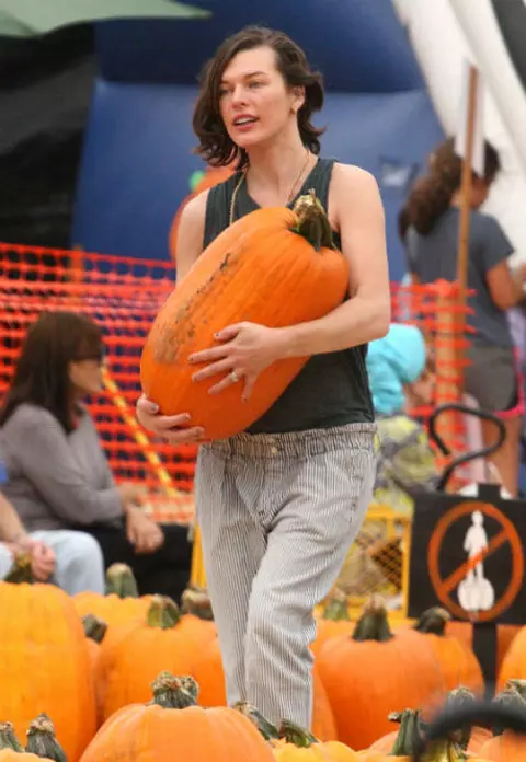 Vedetele se pregatesc de Halloween