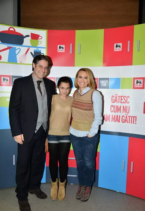 Vedete la inaugurarea primului Concept Store pentru food shopping