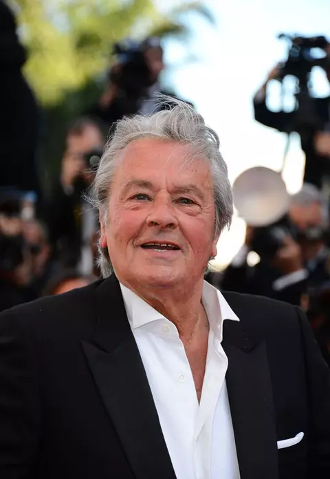 ALAIN DELON sau cum arată un sex-simbol la 77 de ani!
