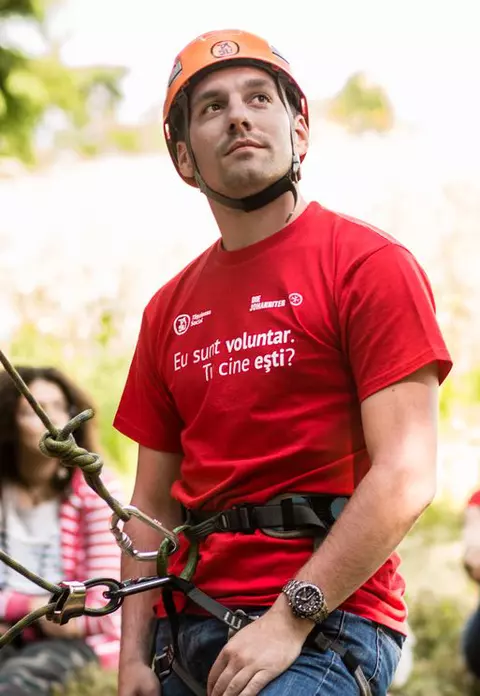 Principele Nicolae, alături de voluntari la Tăşuleasa Social   