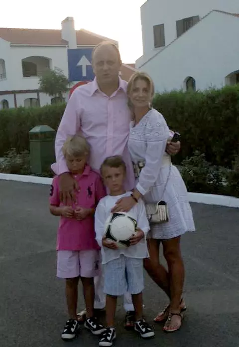 Fotografii de familie cu DIANA şi DAN ŞUCU