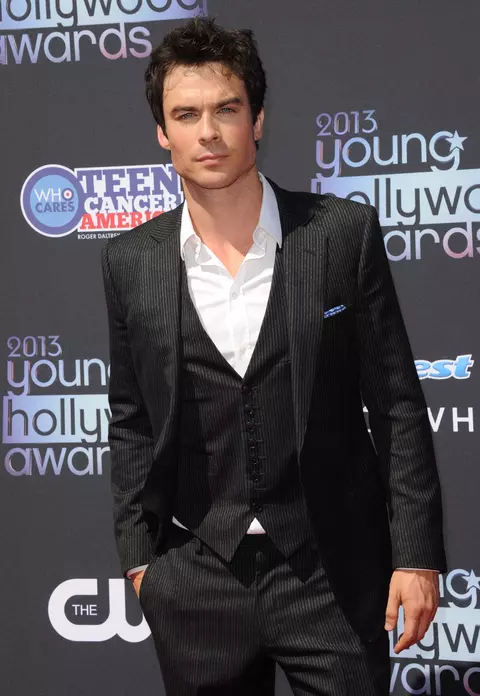 [FOTO] Vedete pe covorul roşu la Young Hollywood Awards 2013