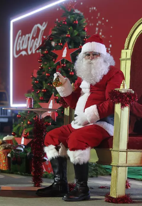 Caravana Coca-Cola dă startul magiei sărbătorilor de iarnă