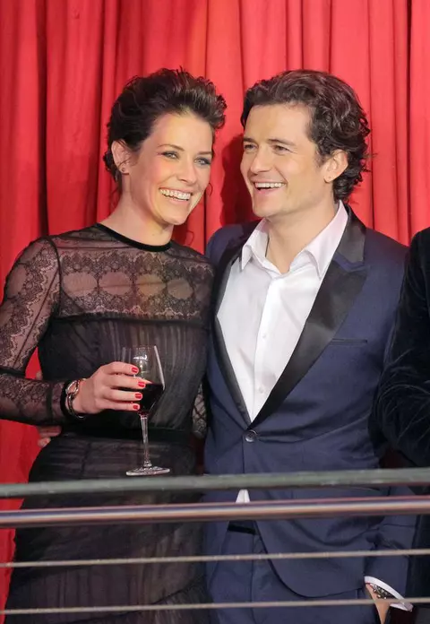 Orlando Bloom şi Evangeline Lilly pe covorul roşu la "The Hobbit" 