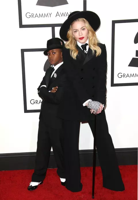 Vedete pe covorul roşu la Premiile Grammy 2014
