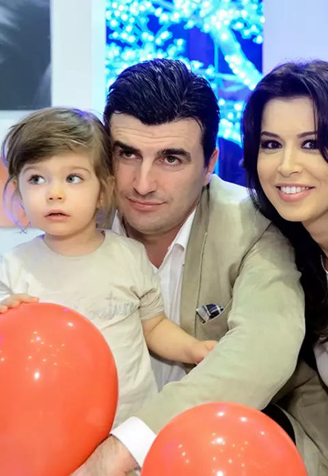 Copiii vedetelor au fost cuminți la dentist - FOTO