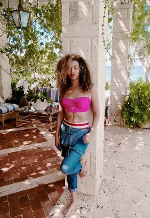 Beyonce – Imagini din vacanţa exotică