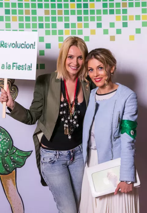 Vedete la o fiesta în stil revoluţionar