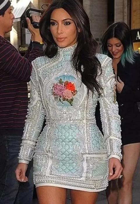 Kim Kardashian – Petrecerea burlăciţelor organizată la Paris