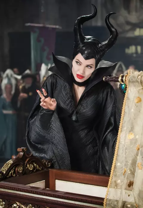  “Maleficent”, cu Angelina Jolie în distribuţie, va avea premiera în România 
