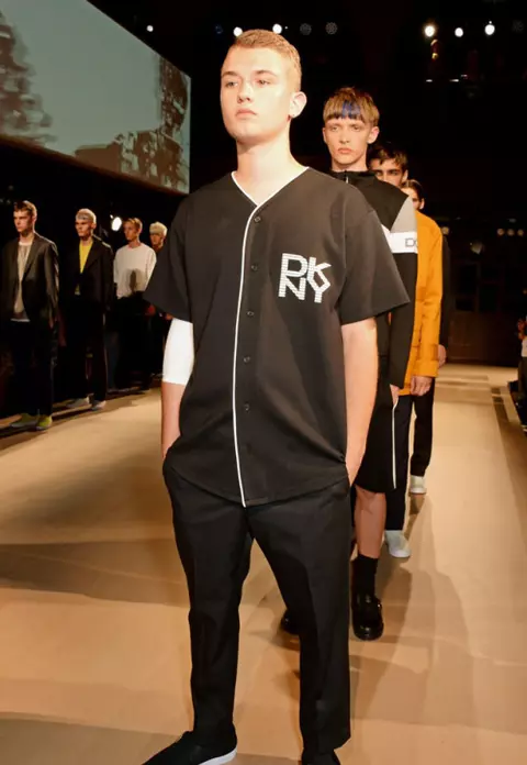 Fiul lui Jude Law a debutat pe catwalk
