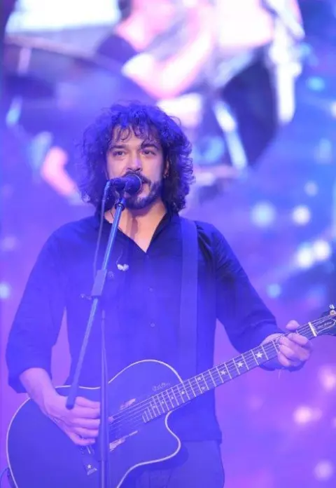 Mari trupe româneşti concertează în această vară în marile oraşe