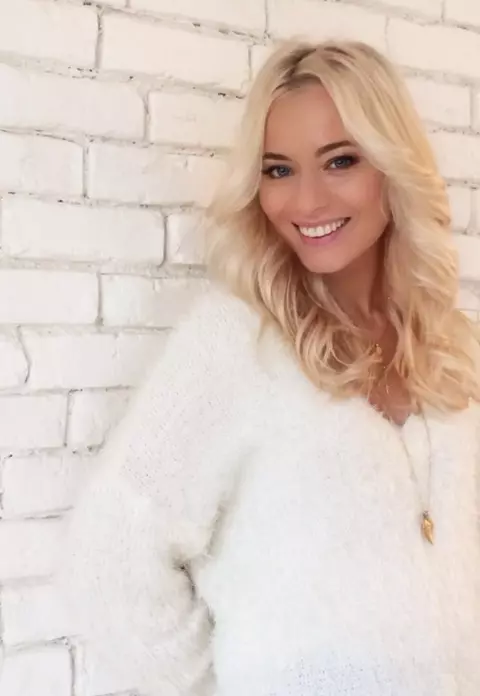 Iată ce desert delicios a pregătit Laura Cosoi!