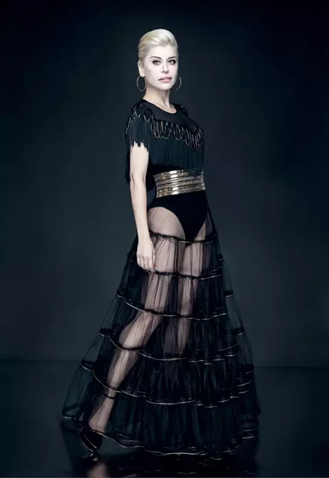 Loredana – Artista-cameleon. Uite prin câte schimbări de look a trecut!
