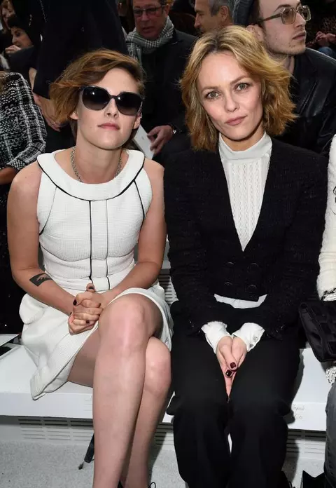 Vedete la show-ul Chanel de la Paris