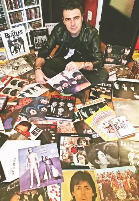 Conel Ilie - Colectie impresionanta de albume Beatles