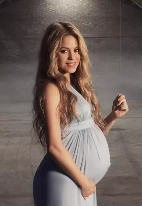 Shakira – Primele fotografii cu bebeluşul ei