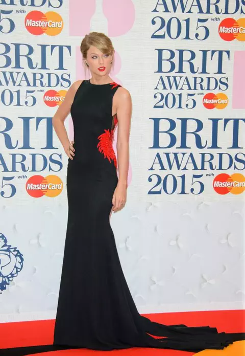 Vedete la Gala BRIT Awards 2015