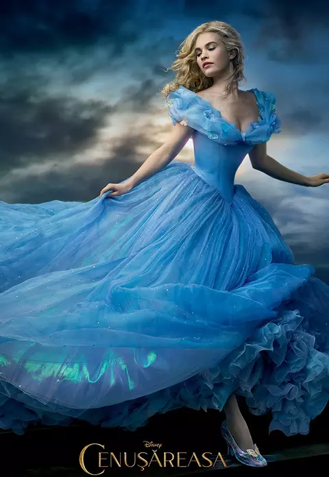 Lily James are silueta de invidiat a unei adevărate prinţese Disney