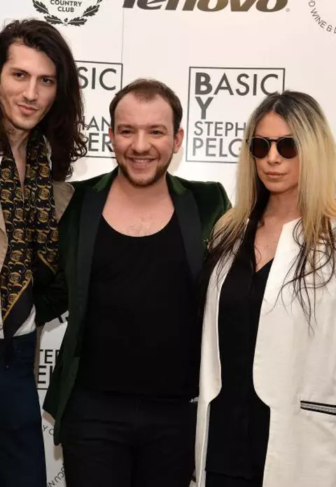 Stephan Pelger, două lansări în aceeaşi zi