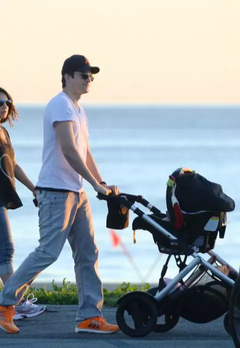 Mila Kunis şi Ashton Kutcher s-au căsătorit