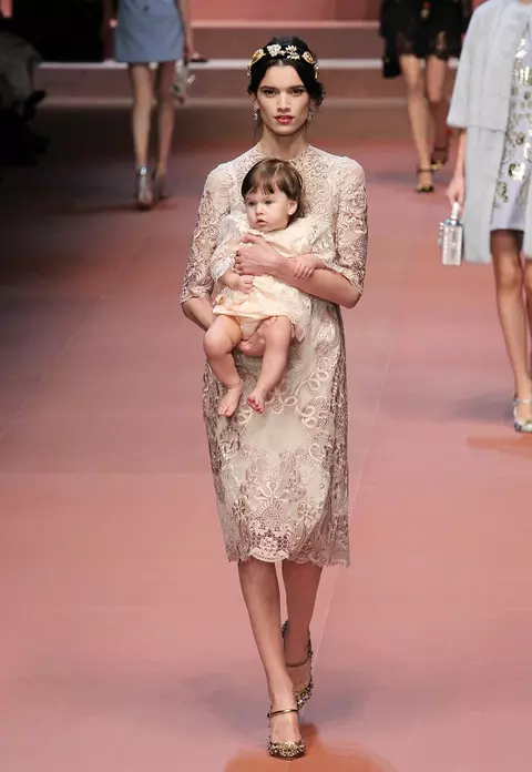 Show-ul Dolce &Gabbana de la Milano - O odă închinată mamei