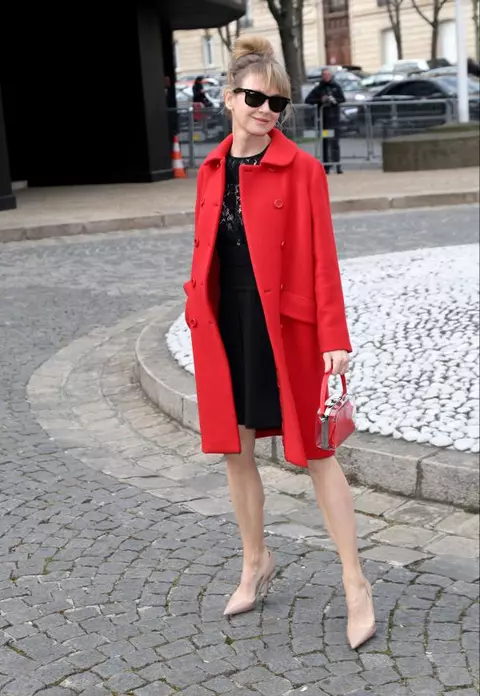 Renee Zellweger – Chic la Paris