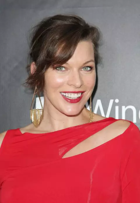 Milla Jovovich a născut o fetiță