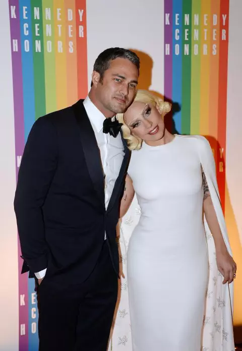 Lady Gaga vrea copii înainte de căsătorie