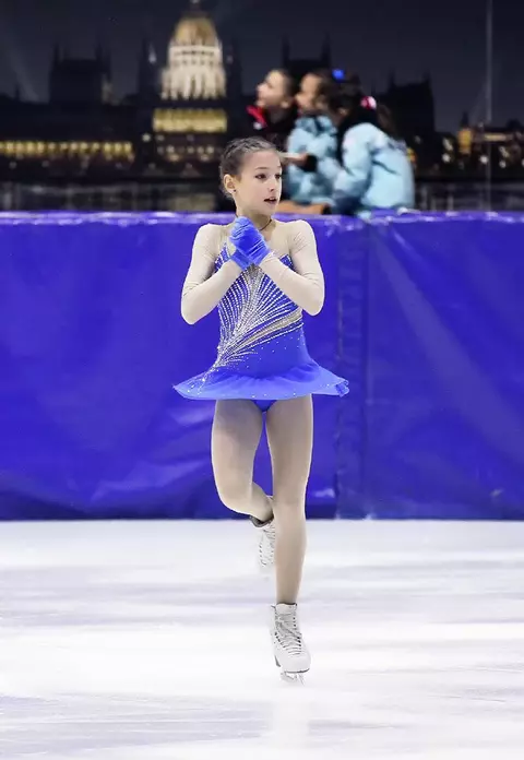 Patinatoare de top în oraşul fără patinoar