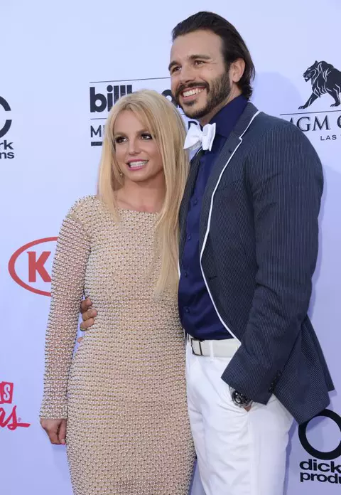 Britney Spears s-a despărţit de iubitul ei