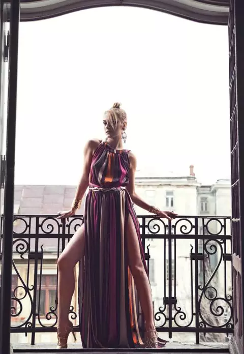 Alexandra Stan - Şi muzica are un preţ