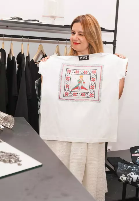 Vedetele au descoperit un nou spaţiu de shopping