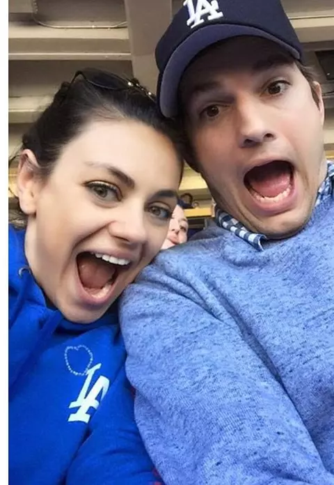 Ashton Kutcher și Mila Kunis – Cu rulota în luna de miere