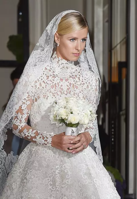 Nicky Hilton s-a căsătorit. A purtat o rochie de 70.000 de euro
