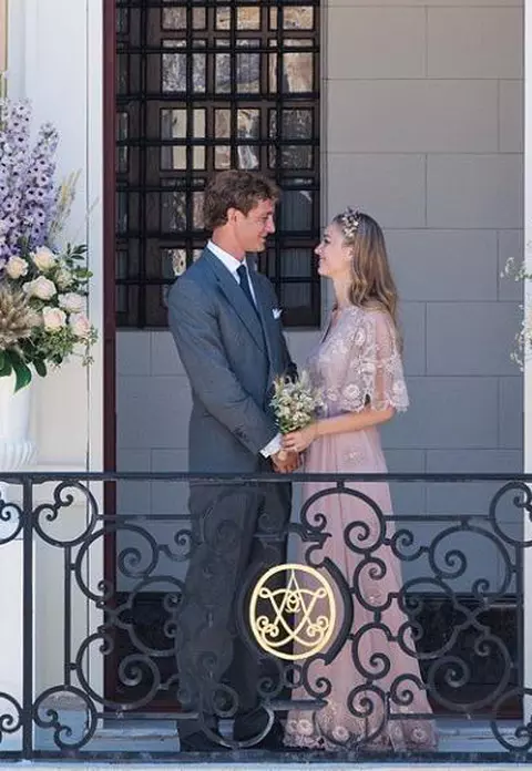 Beatrice Borromeo s-a căsătorit cu Pierre Casiraghi într-o rochie Valentino