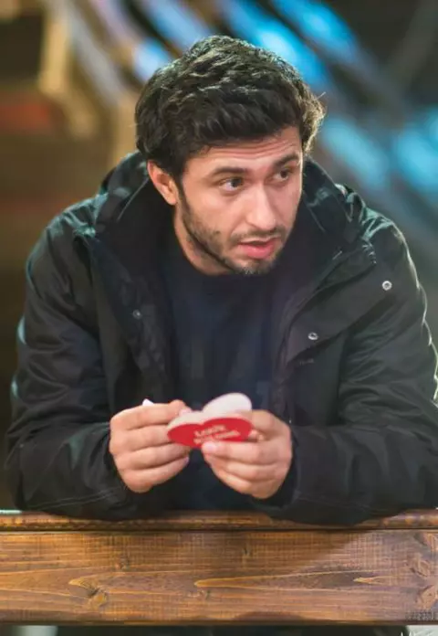 Prima fotografie cu Dragoş Bucur şi fiul lui