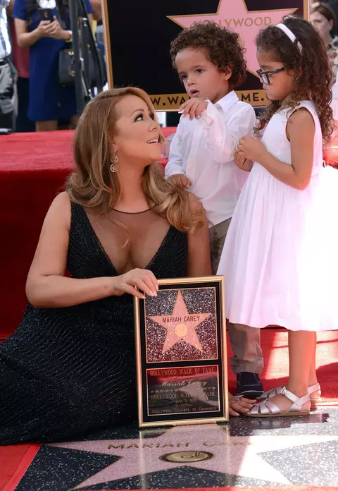 Mariah Carey a primit o stea pe Walk of Fame