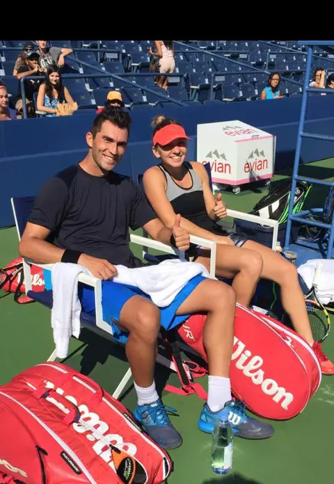 Simona Halep şi Horia Tecău au câştigat primul meci la dublu mixt