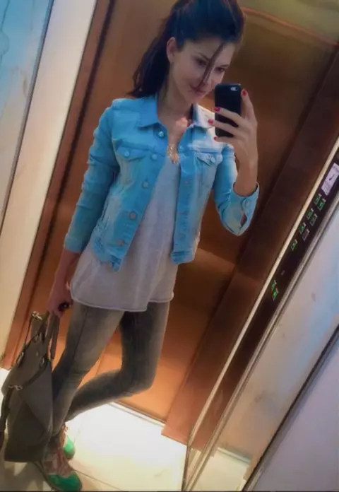 Alina Pușcaș - Siluetă de invidiat, la numai o lună după ce a născut