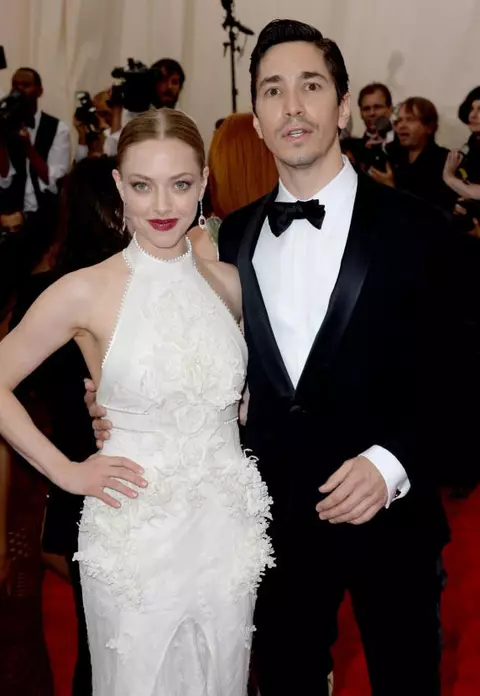 Amanda Seyfried și Justin Long s-au despărțit